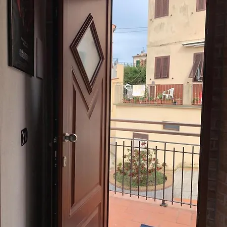 Hollywood Apartment Capoliveri  Exterior photo